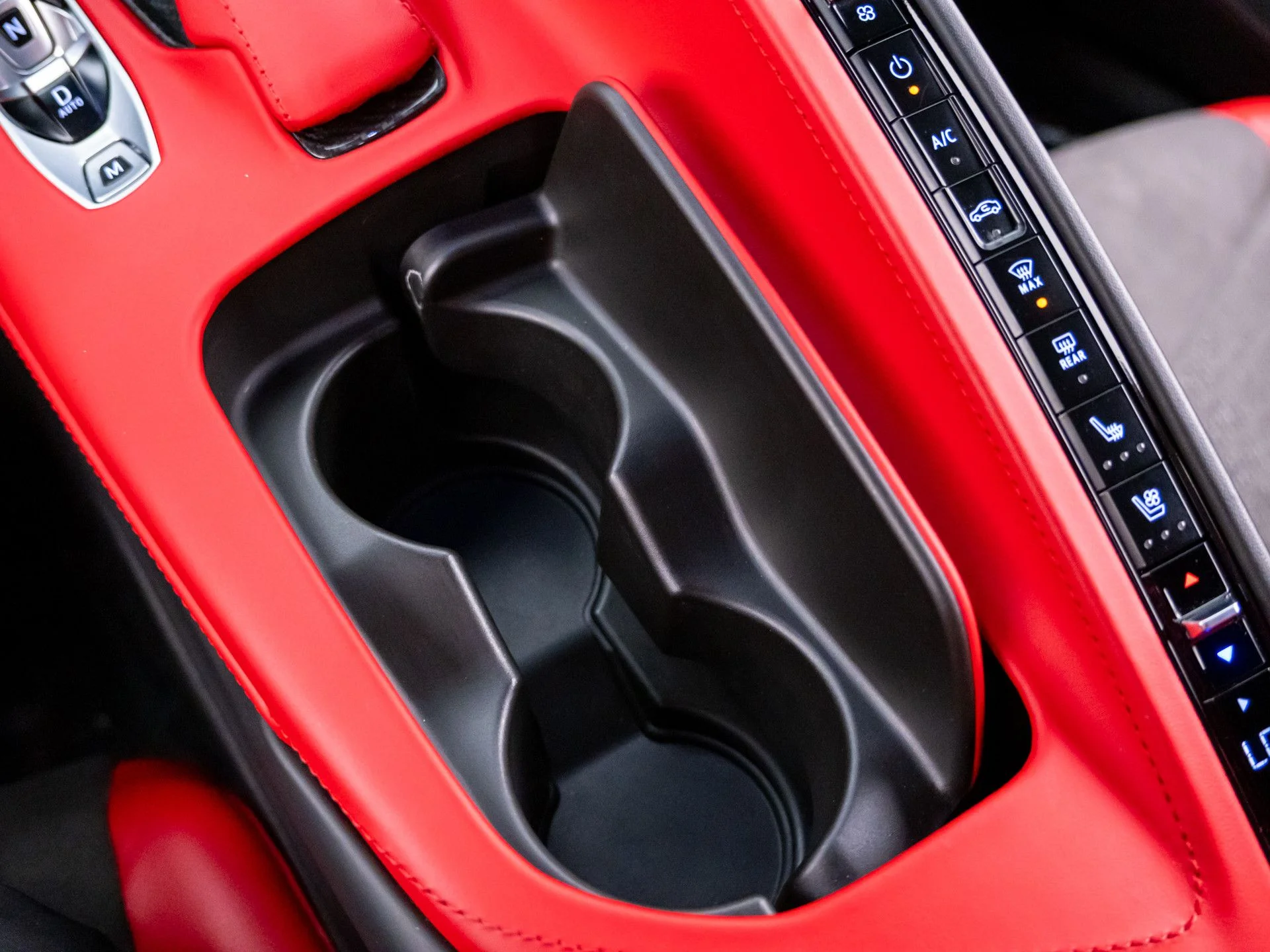 Used 2020 White Chevrolet Stingray image 28