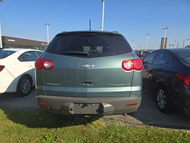 Used 2009 Green Chevrolet LS image 3