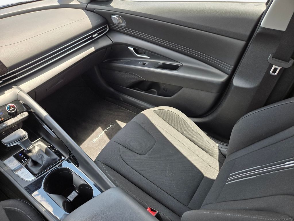 Used 2022 Blue Hyundai SEL image 18