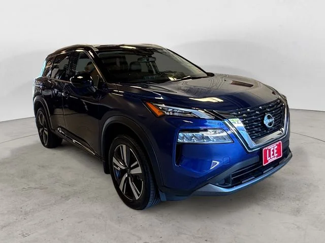 Certified Used 2023 Blue Nissan SL image 7