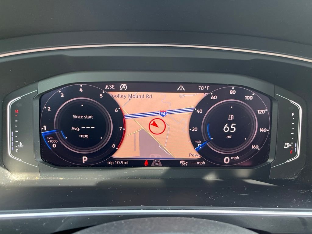 Used 2019 Green Volkswagen 2.0T SEL image 22