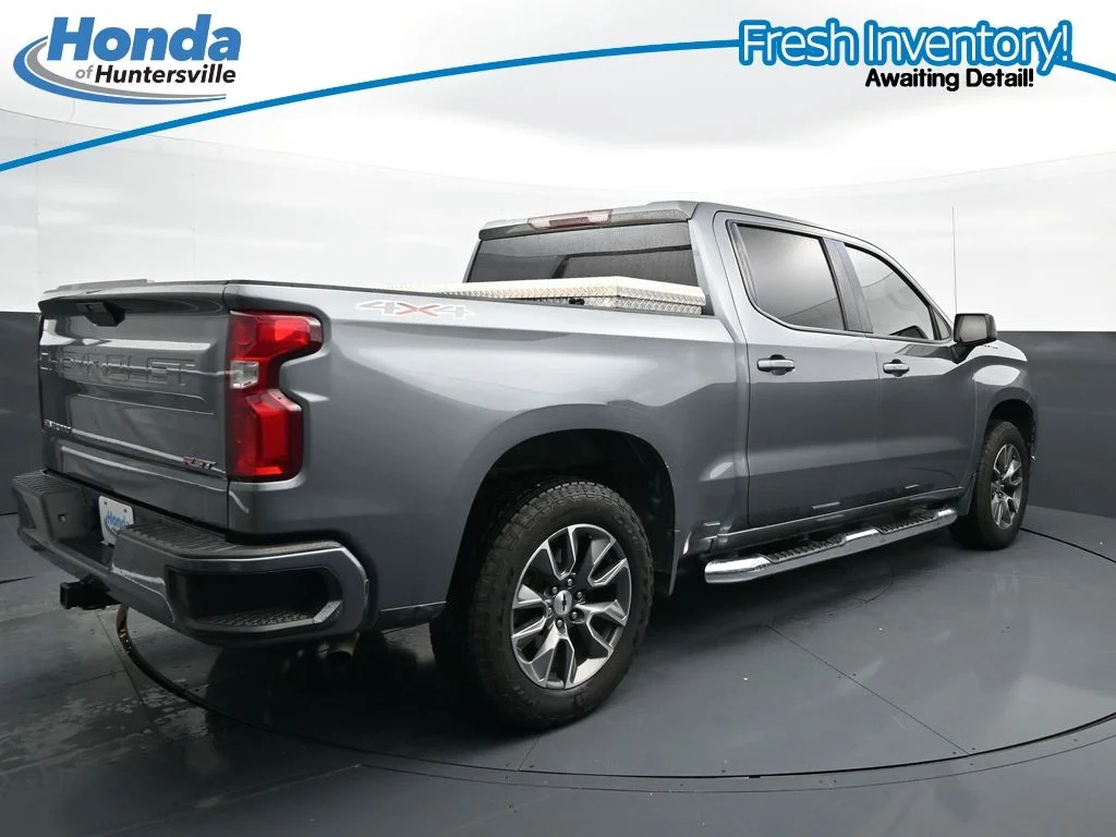 Used 2020 Steel Metallic Chevrolet RST image 10