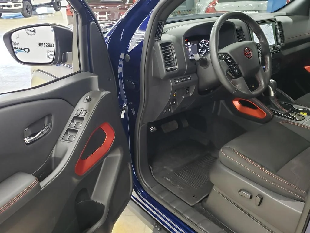 Used 2022 Deep Blue Pearl Nissan PRO-4X image 9