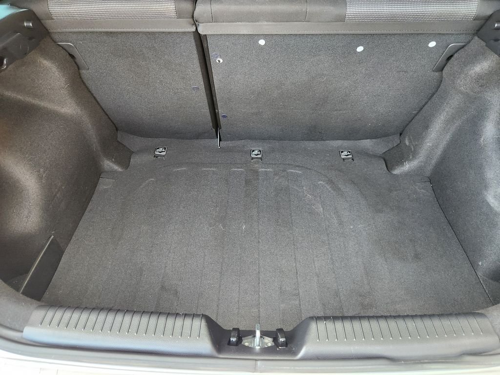 Used 2016 Symphony Air Silver Hyundai Base image 33