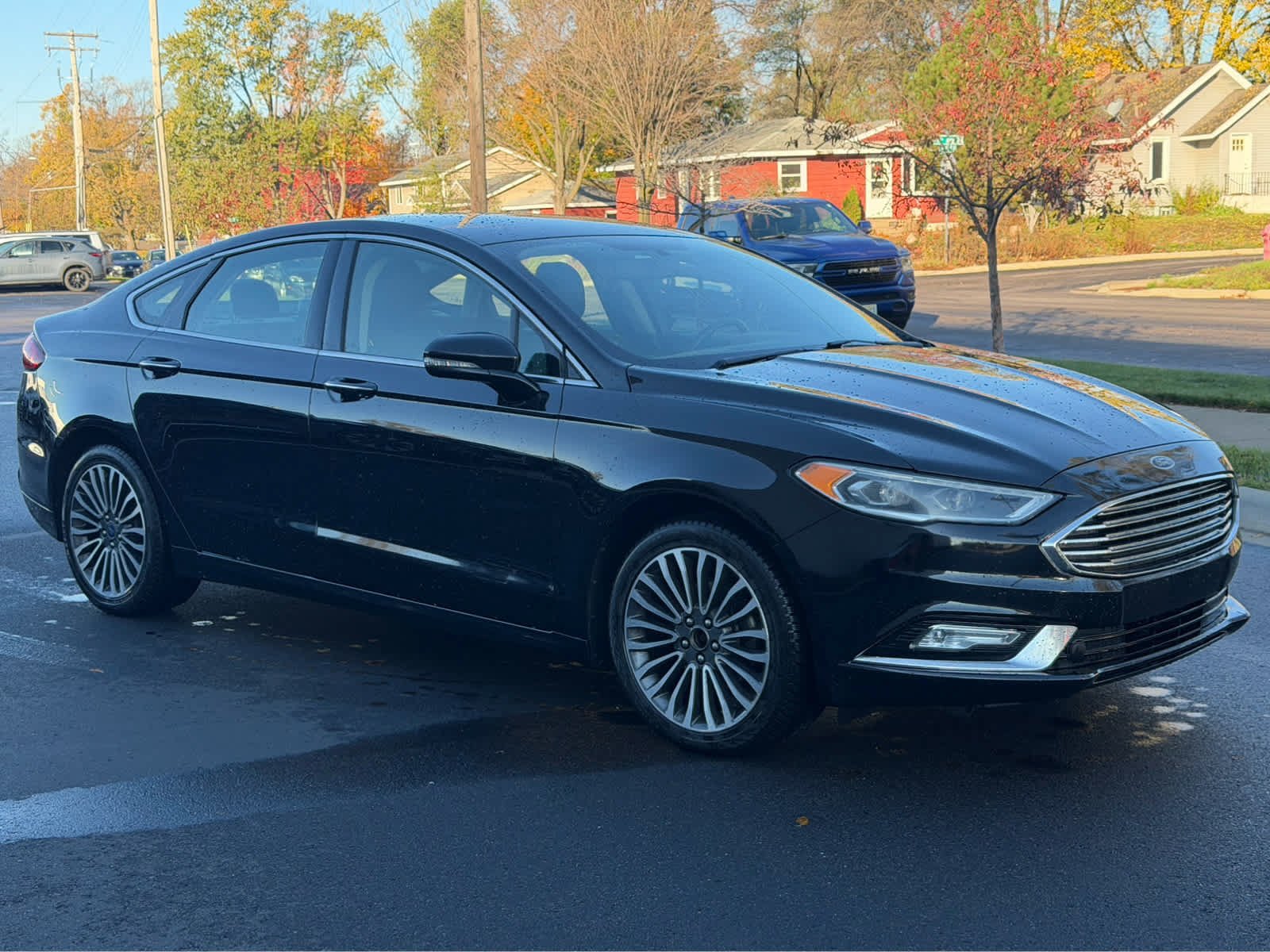Used 2017 SHADOW BLACK Ford SE image 1