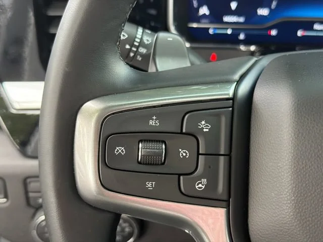 Used 2025 Summit White Chevrolet RST image 24