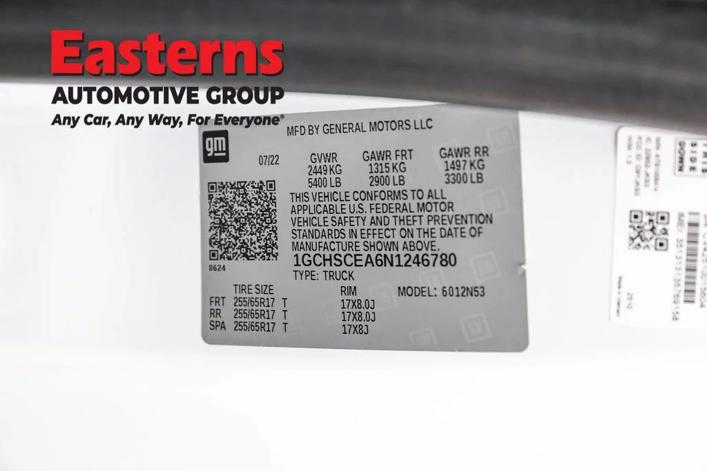 Used 2022 White Chevrolet LT image 32