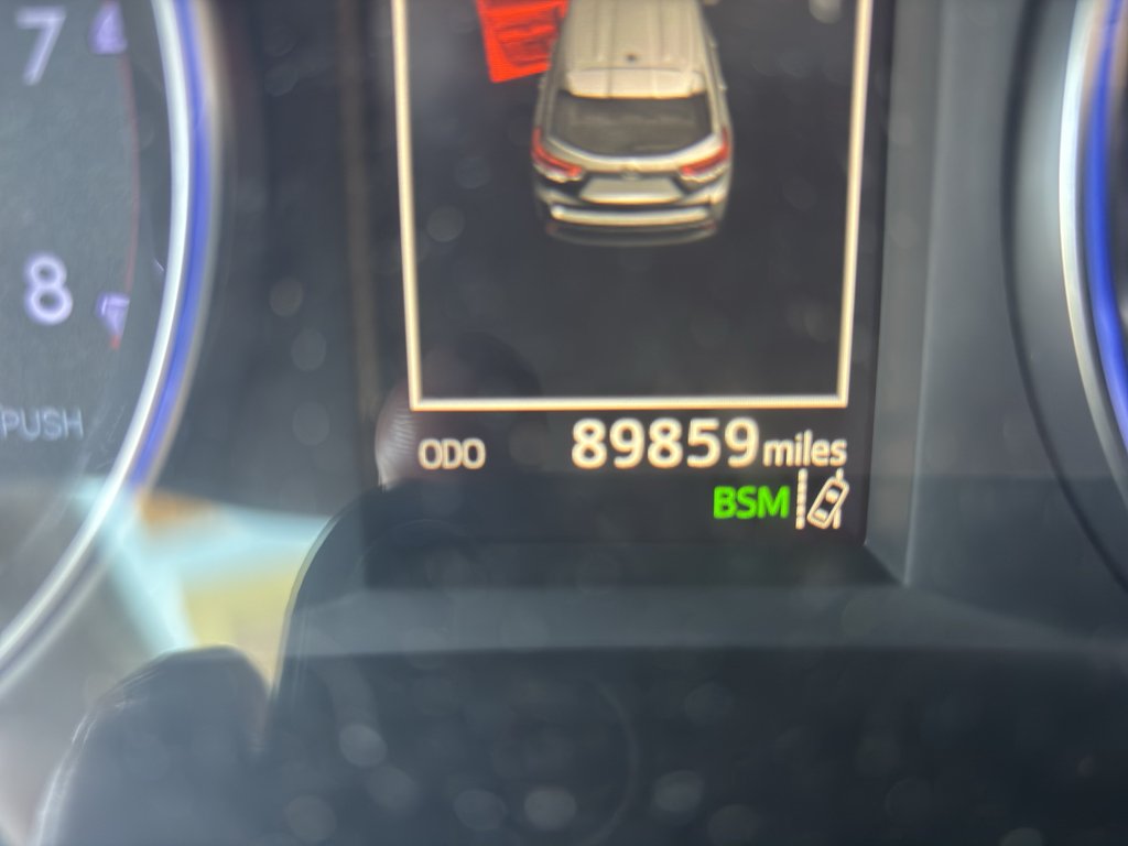 Used 2018 Blizzard Pearl Toyota SE image 11