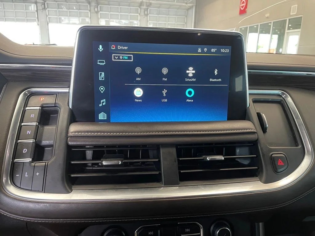 Used 2024 Green Chevrolet Z71 image 16