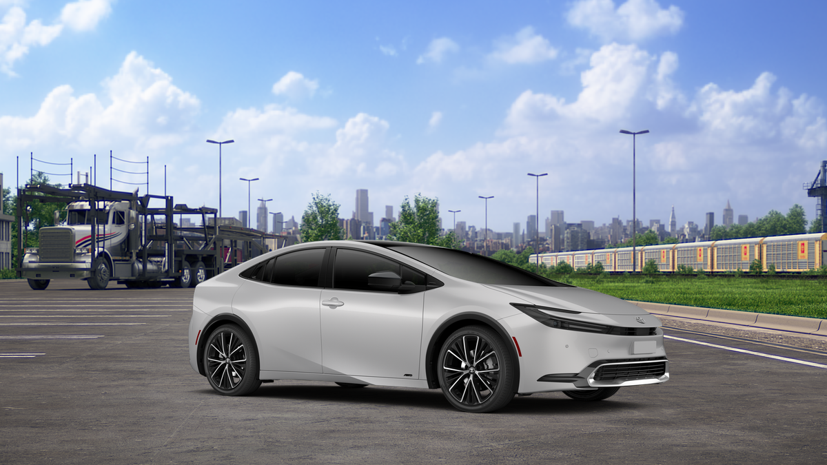 New 2027 Cutting Edge Toyota XLE AWD image 14