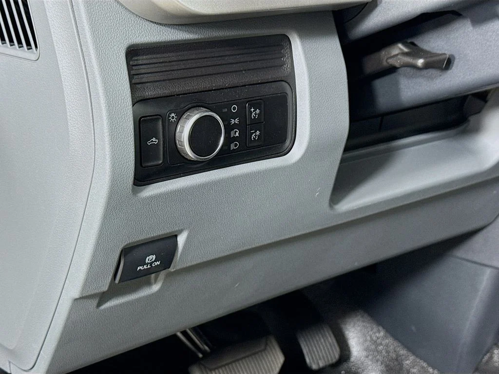 2025 Ford F-250 Super Duty XL - Photo 10