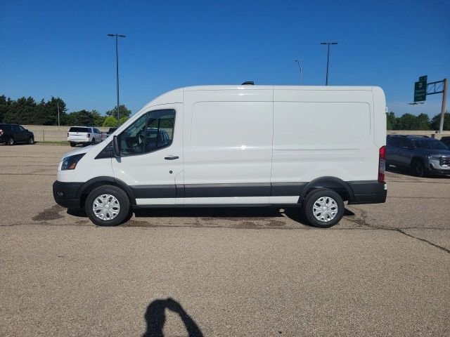 New 2026 Oxford White Ford Cargo Van image 32