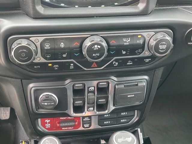 Used 2022 White Jeep Unlimited Rubicon 392 image 18