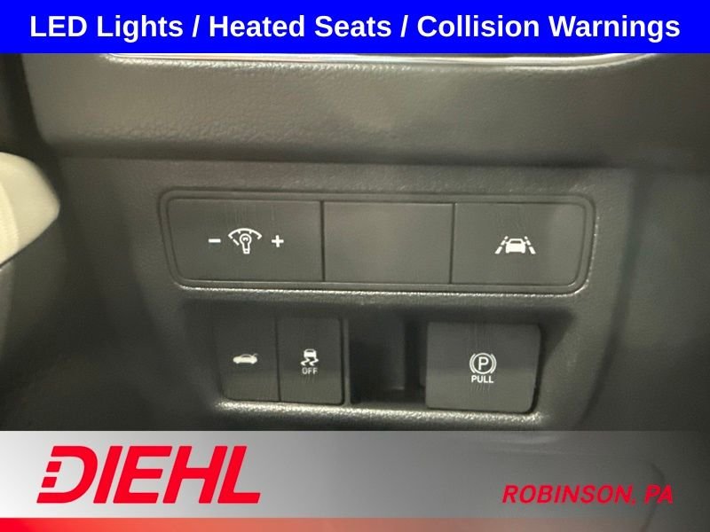 Used 2023 Silver Hyundai SEL image 21