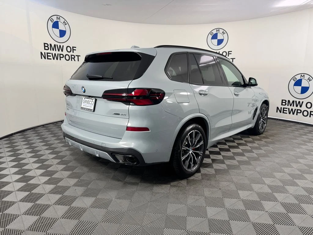 New 2026 Brooklyn Grey Metallic BMW xDrive40i image 5