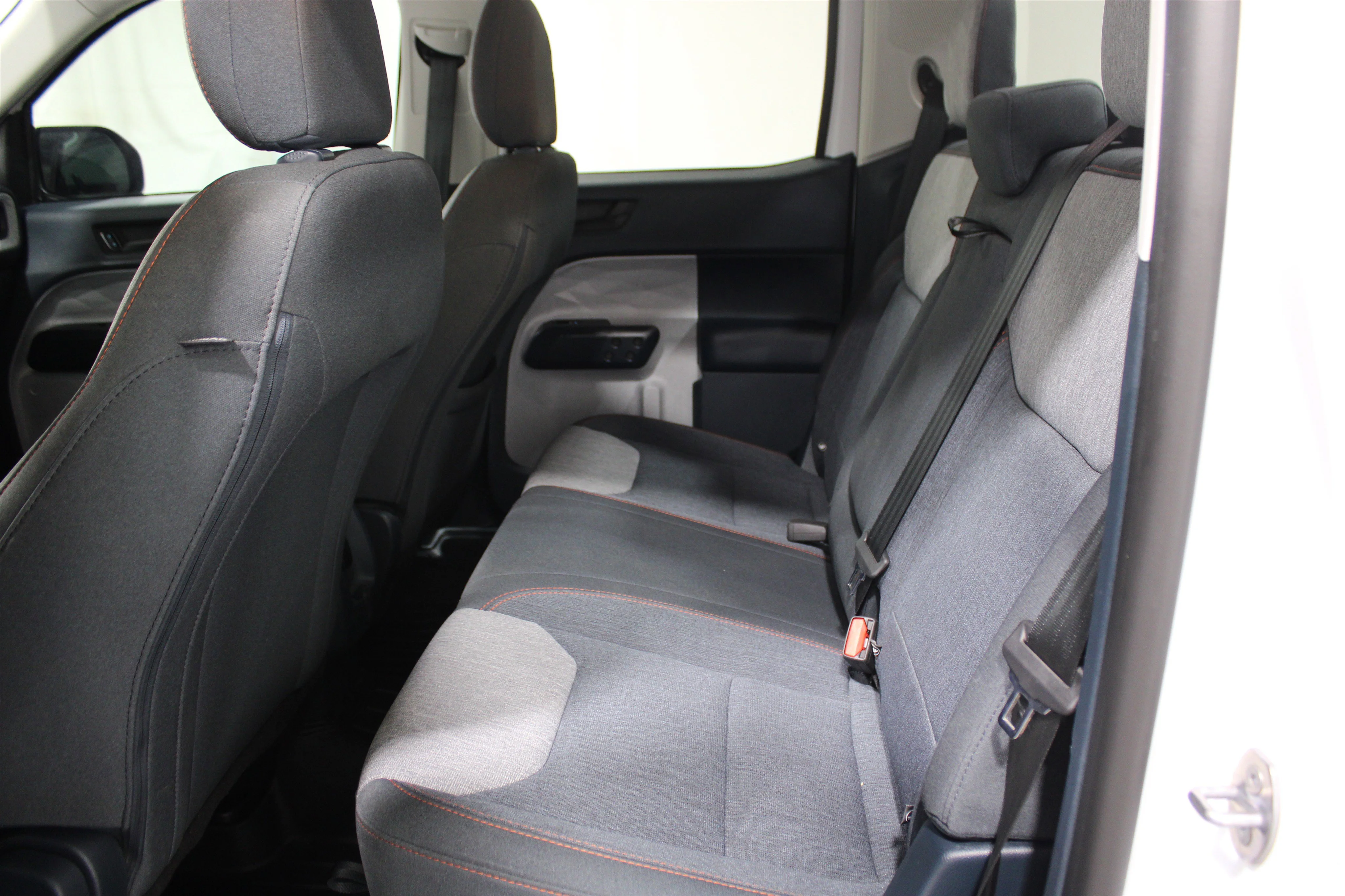 Used 2024 Oxford White Ford XLT image 20