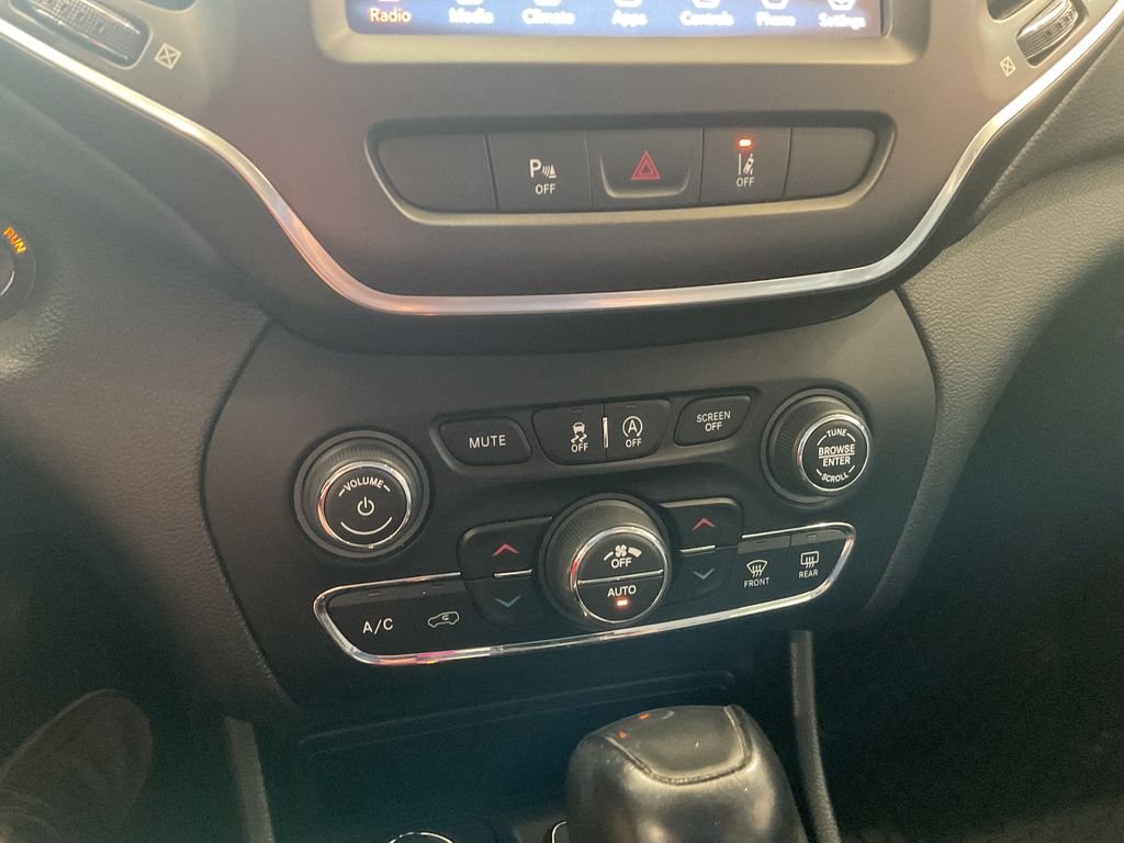 Used 2022 Black Jeep Trailhawk image 26