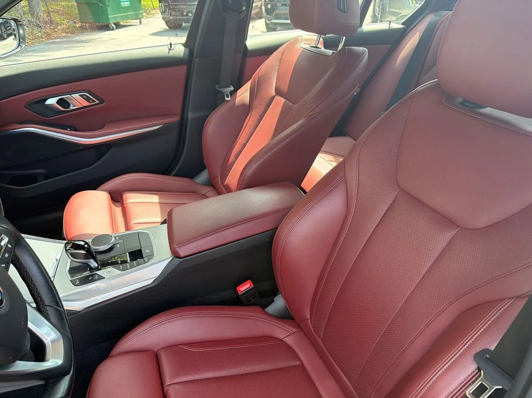 Used 2022 Black BMW xDrive image 11