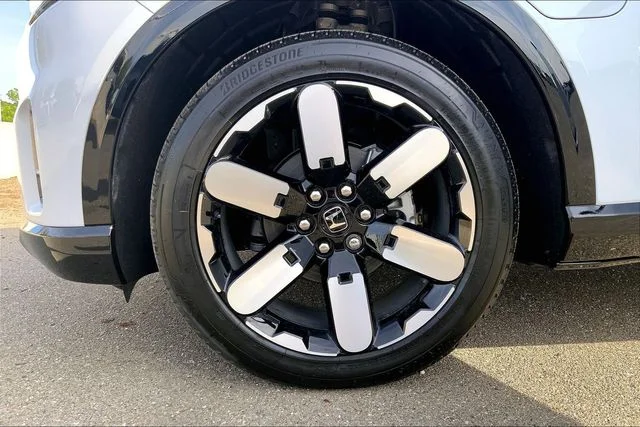2026 Honda Prologue Elite - Photo 12