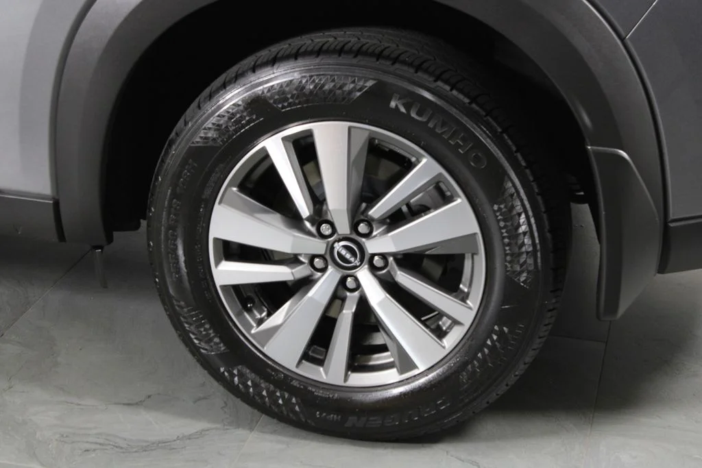2025 Nissan Pathfinder SL - Photo 15