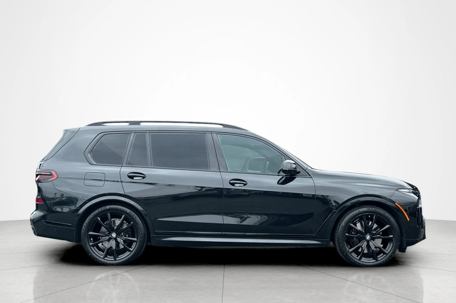 Certified Used 2024 Black Sapphire Metallic BMW xDrive40i image 6