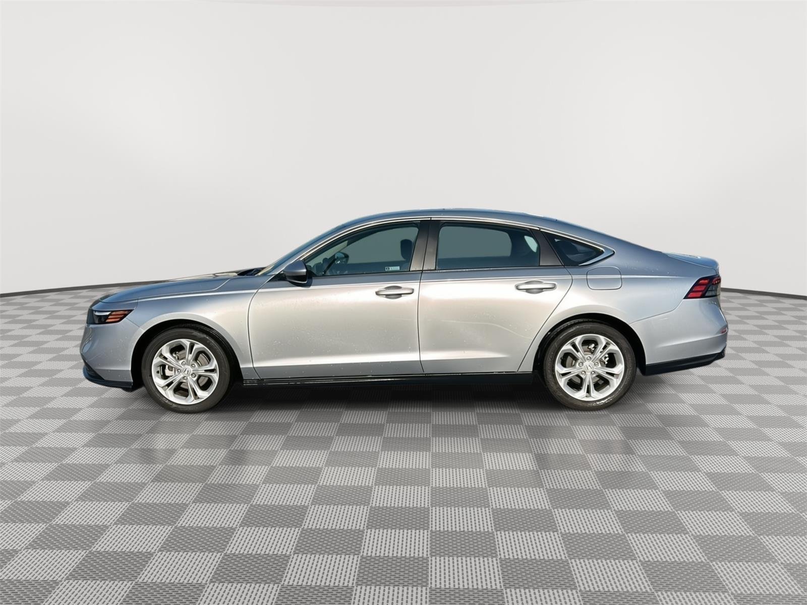 Certified Used 2024 Solar Silver Metallic Honda LX image 3