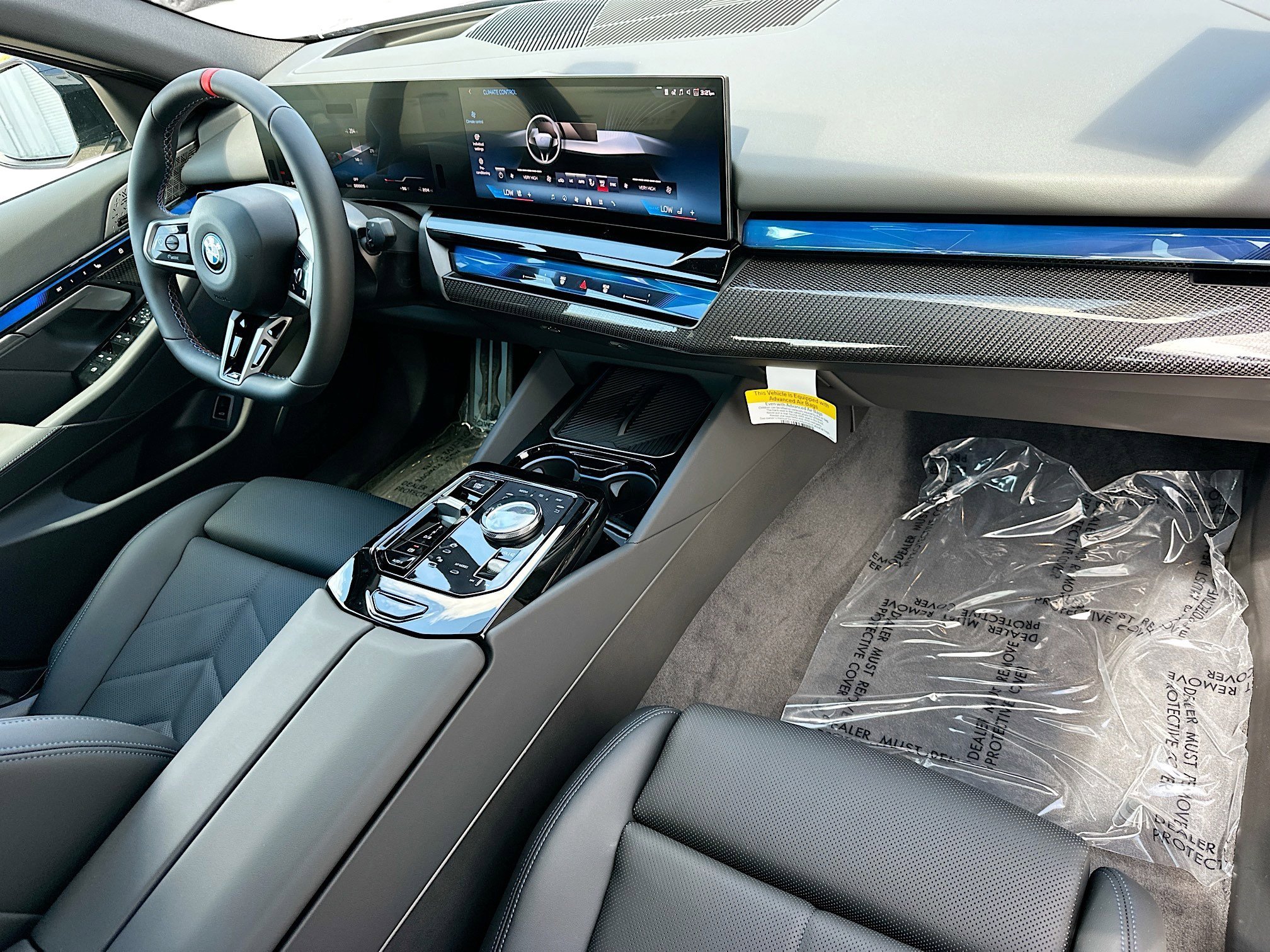 New 2026 Black Sapphire Metallic BMW M60 image 22