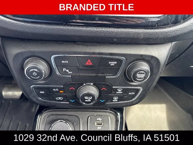 Used 2018 Blue Jeep Limited image 23