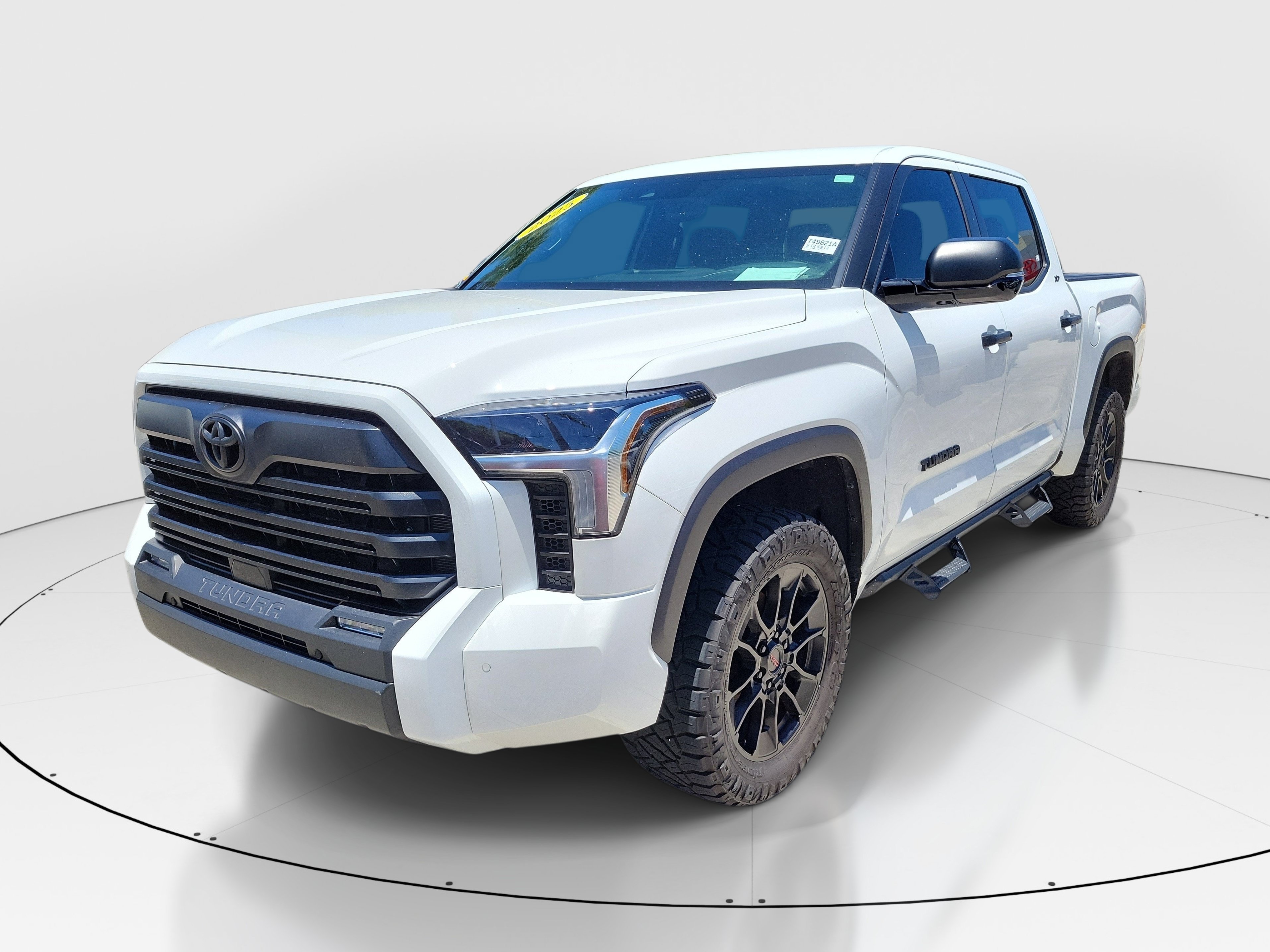 Certified Used 2025 Ice Toyota SR5 image 3