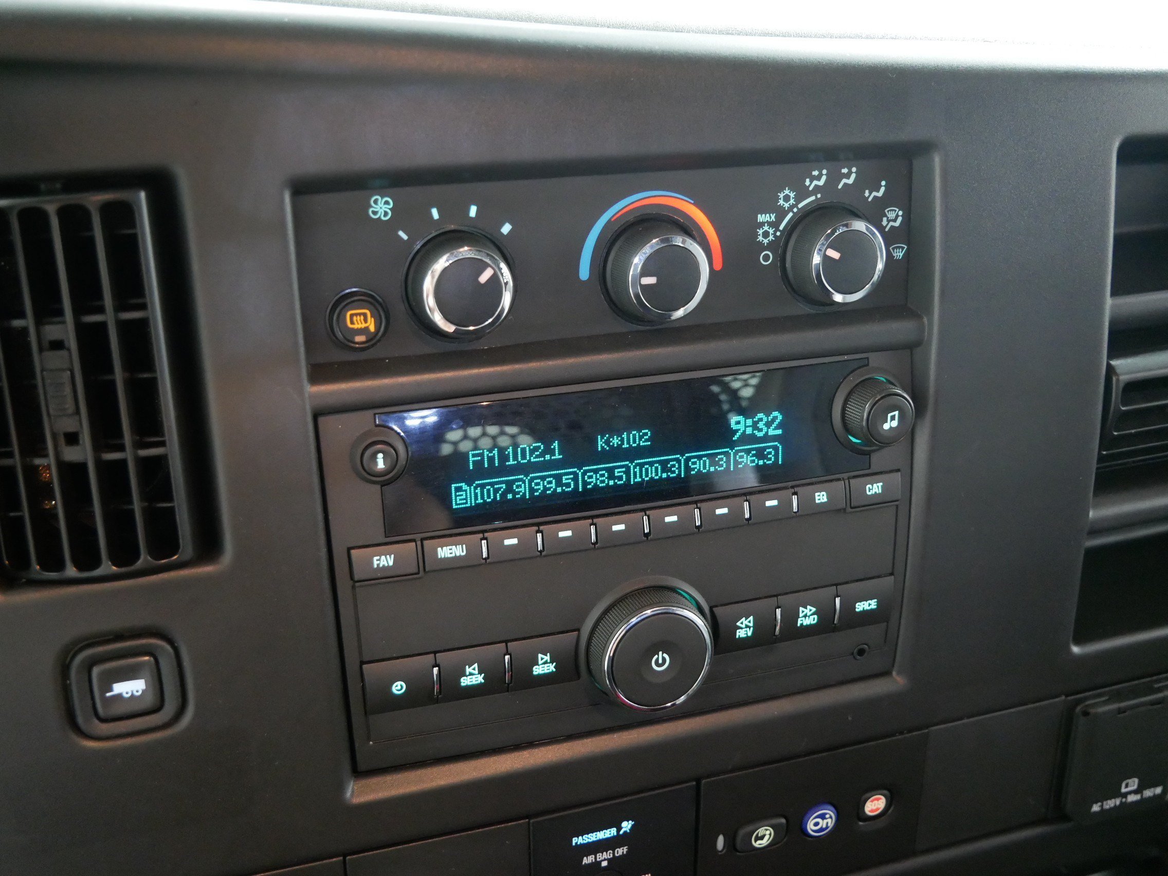 Used 2025 Summit White Chevrolet WT image 22