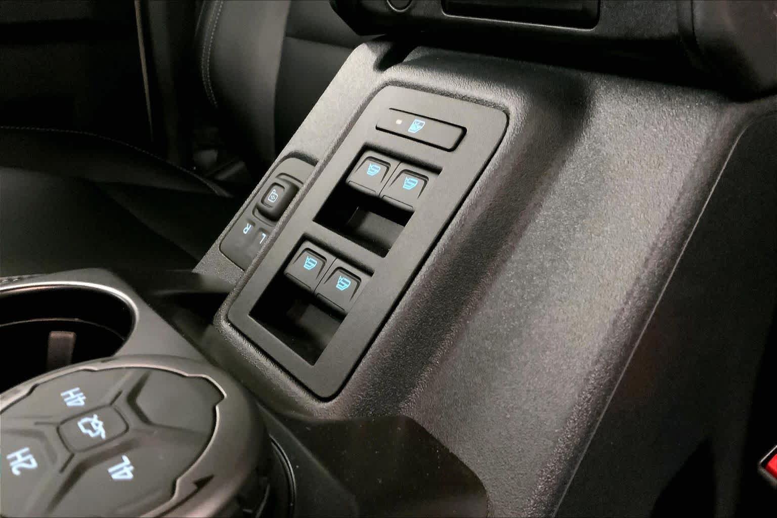 New 2026 Desert Sand Ford Outer Banks® image 17