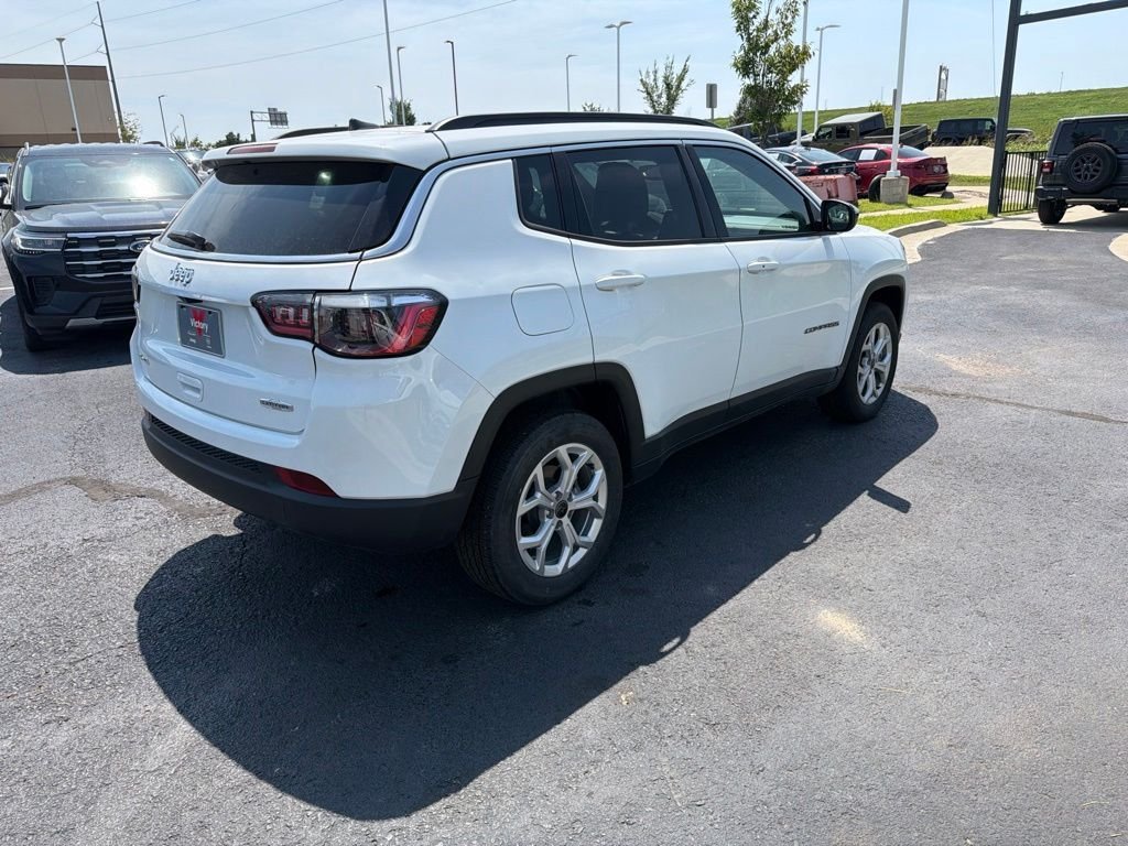 2026 Jeep Compass Latitude - Photo 7