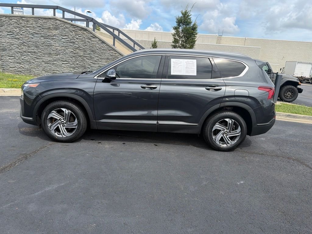 Used 2023 Gray Hyundai SEL image 4
