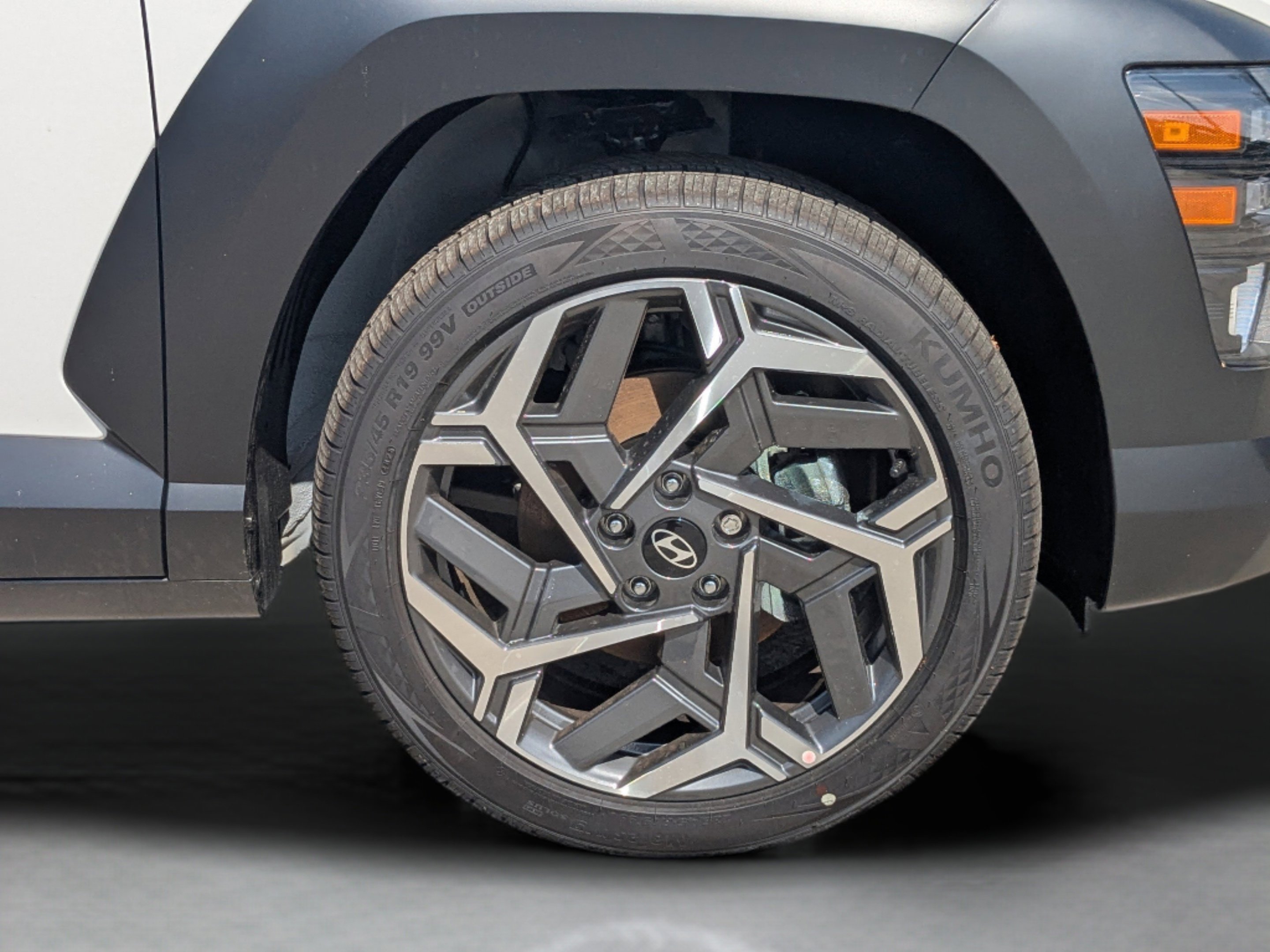New 2026 Atlas White Hyundai SEL Premium FWD image 10