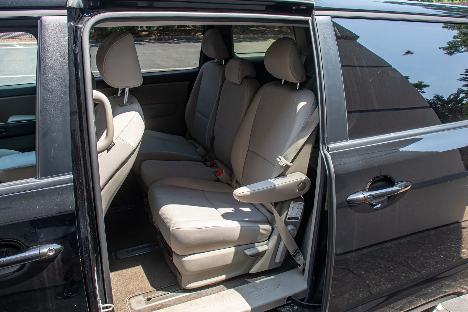 Used 2020 Black Kia LX image 14