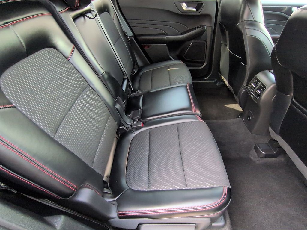 2025 Ford Escape ST-Line Select - Photo 22