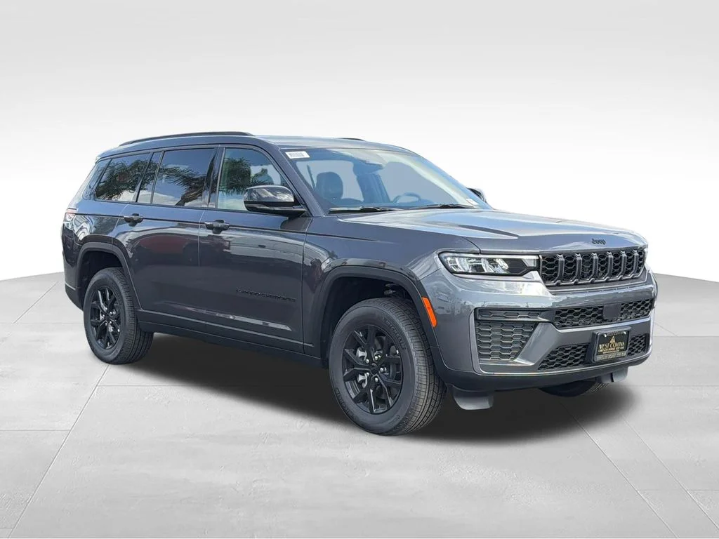 New 2026 Baltic Gray Metallic Clear-Coat Exterior Paint Jeep Altitude image 7