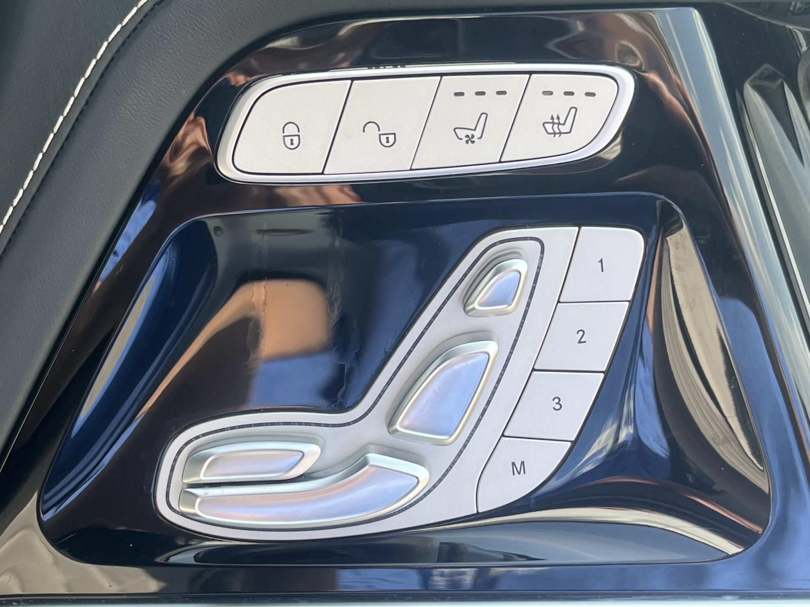 Certified Used 2024 Polar White Mercedes-Benz G 63 AMG® image 26