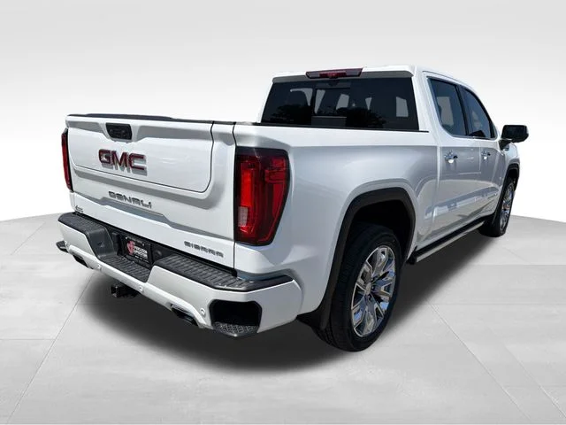 Used 2025 White GMC Denali image 7
