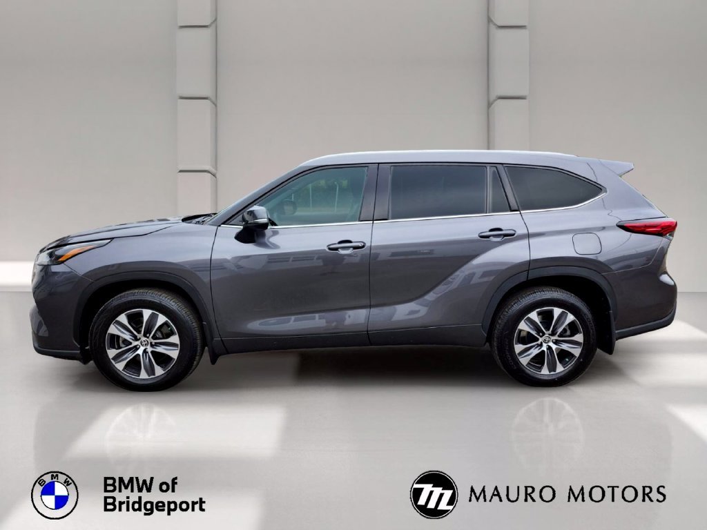 Used 2022 Gray Toyota XLE image 2