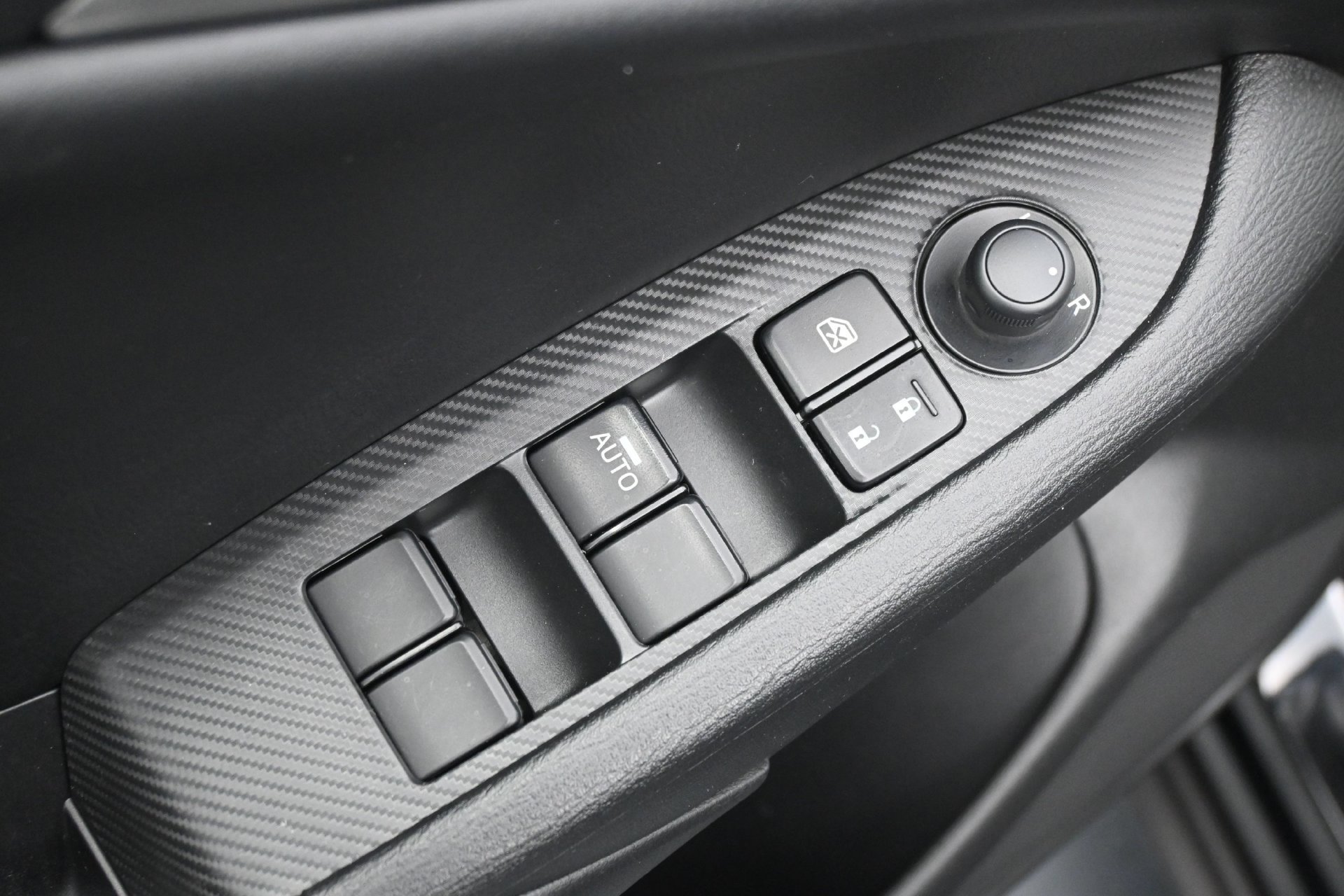 Used 2019 Jet Black Mica Mazda Sport image 19