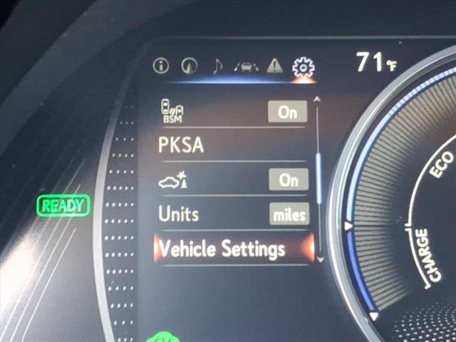 2025 Lexus ES Hybrid 300h - Photo 9