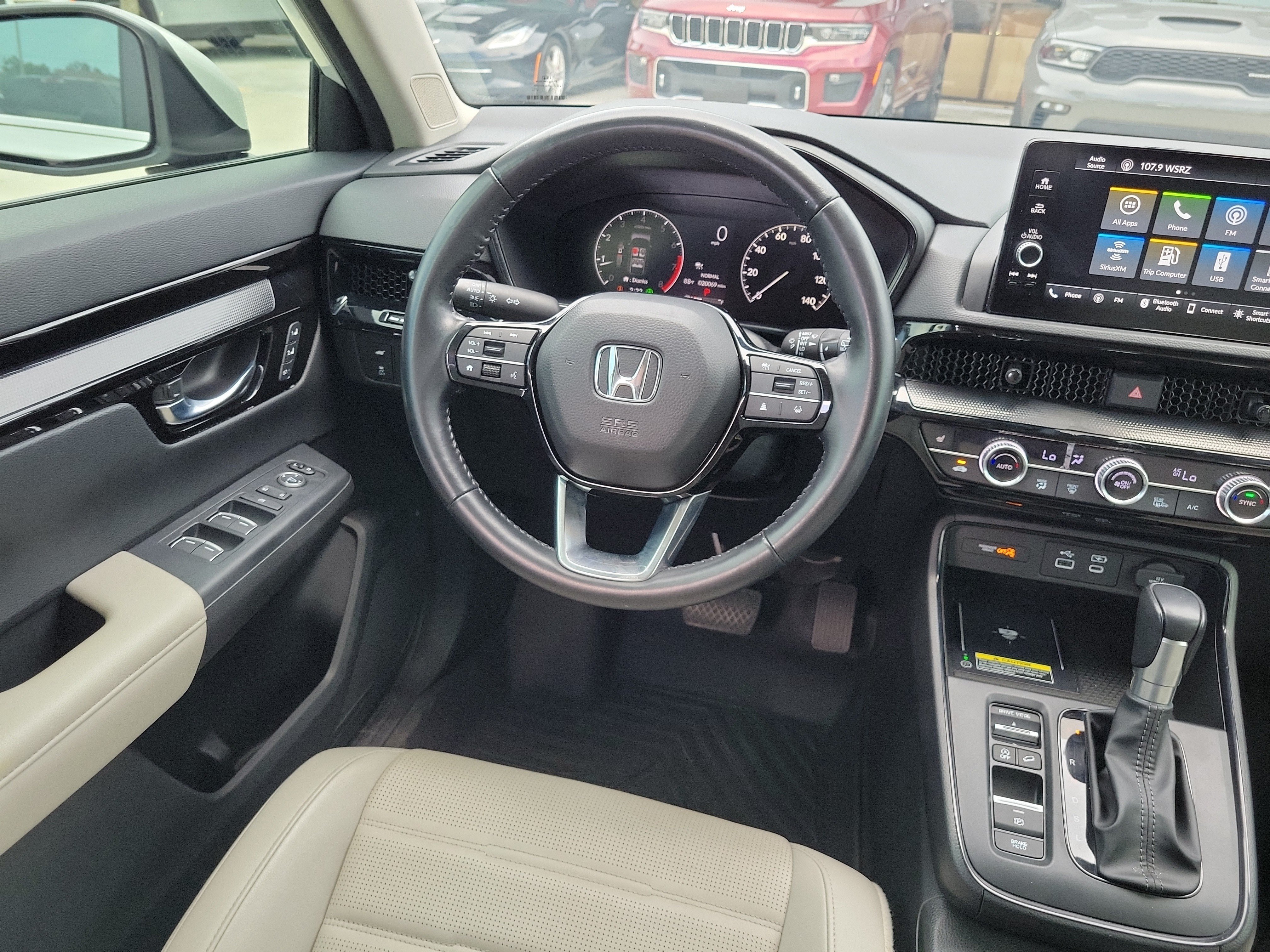 Used 2025 Sparkle Silver Honda EX-L image 16
