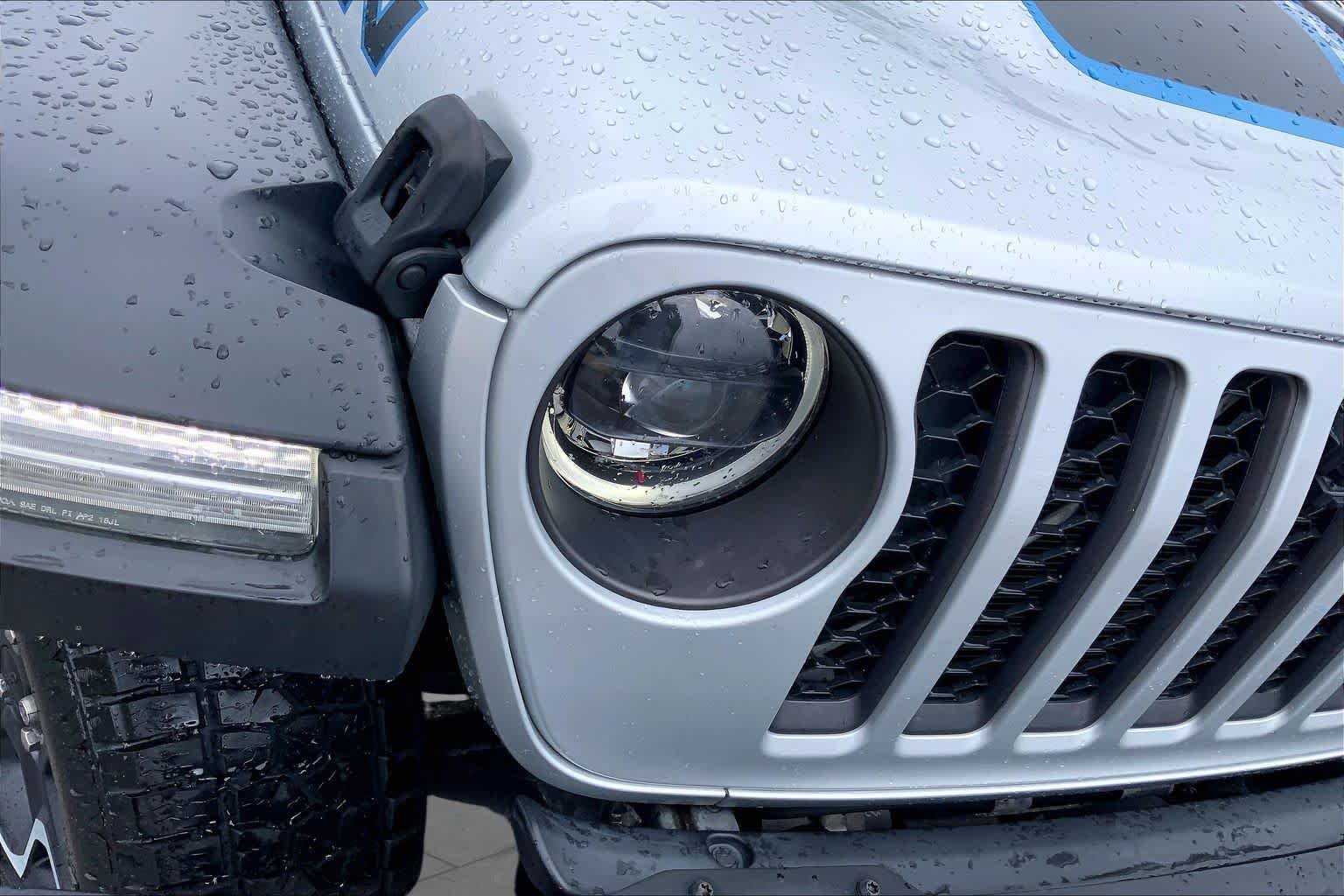 Certified Used 2023 Silver Zynith Clearcoat Jeep Rubicon image 28