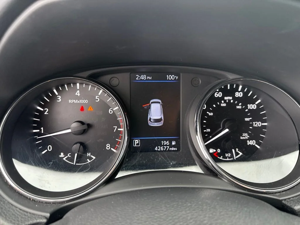 Used 2019 White Nissan SV image 5