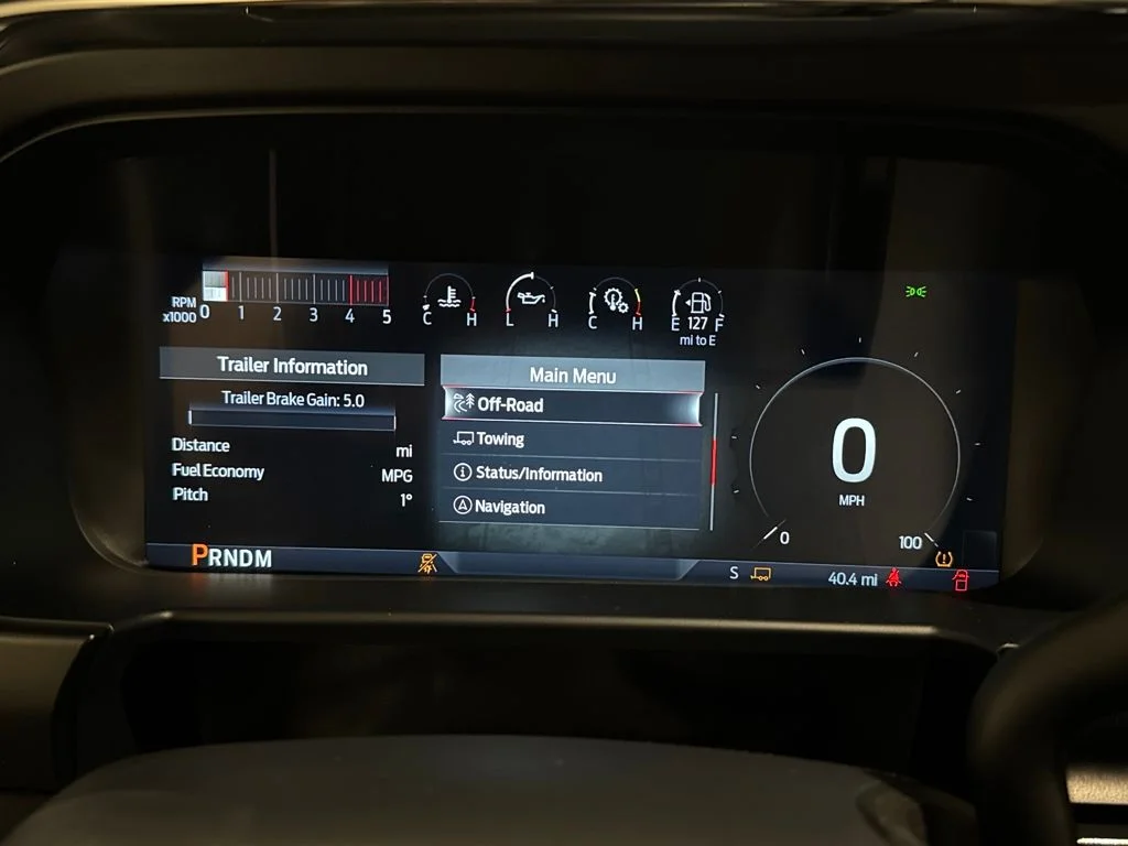 New 2026 Gray Ford Lariat image 38