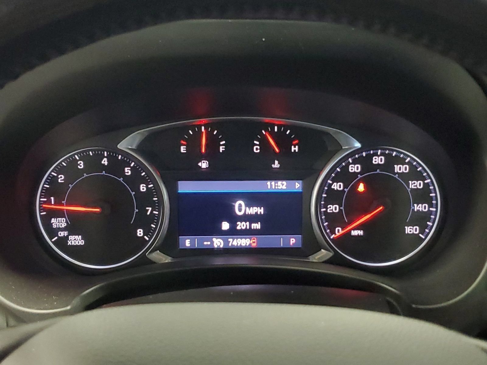 Used 2022 White GMC SLT image 21