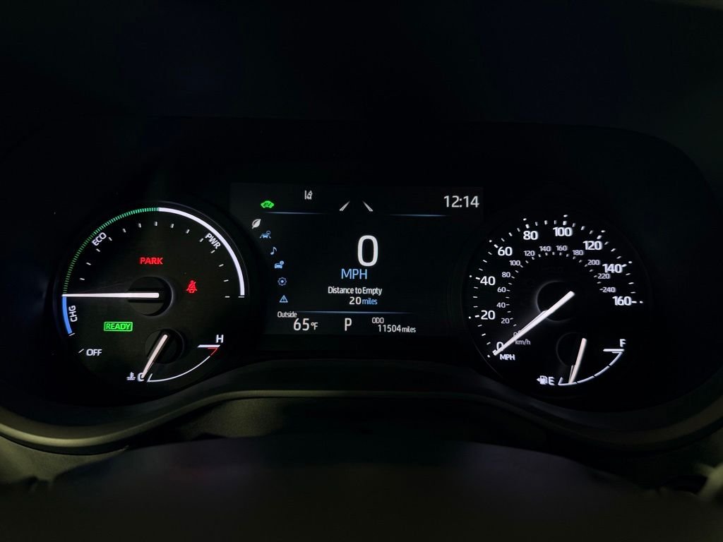 Certified Used 2025  Toyota XLE image 13