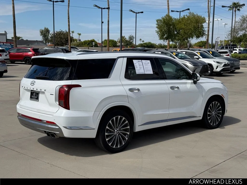Used 2023 White Hyundai Calligraphy image 7