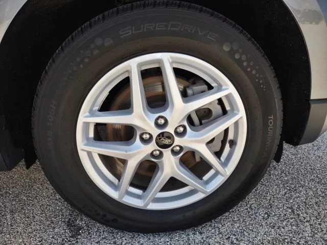 Used 2024 Gray Metallic Ford SEL image 27
